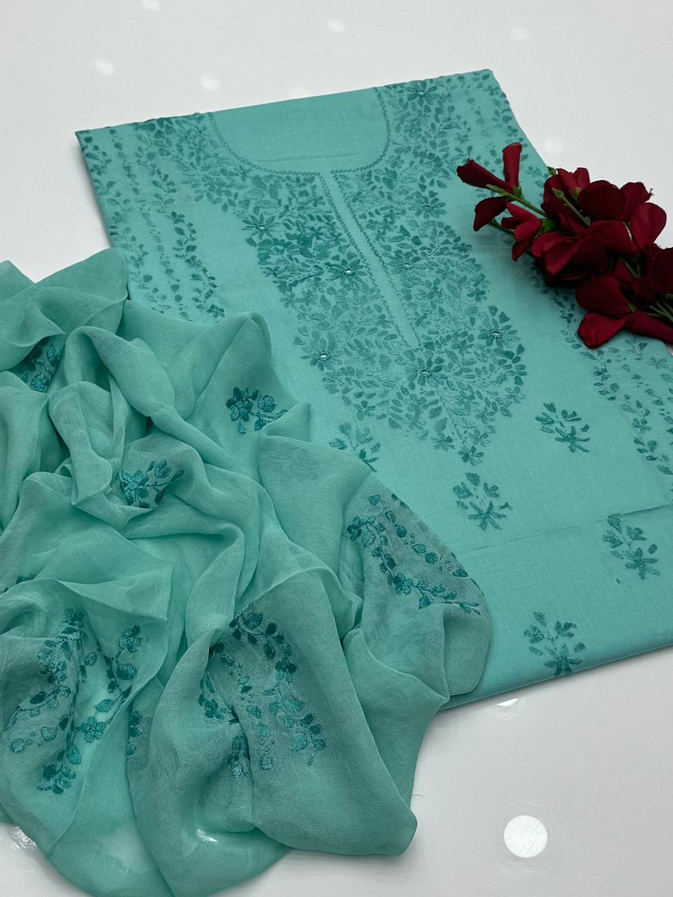 Pakka Shesha Work GTM Lawn 3 Pcs Suit